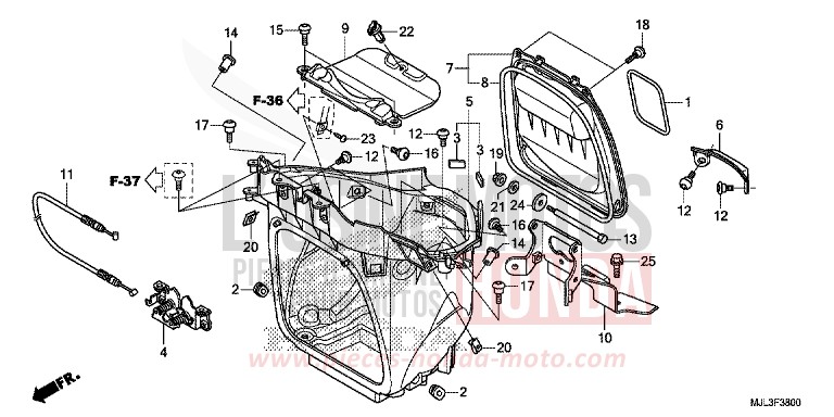 COMPARTIMENT A BAGAGES von NC750X "Meca" CANDY ARCADIAN RED (R305) von 2014